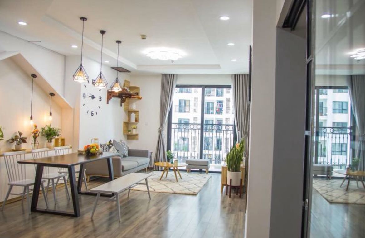 Chính chủ cho thuê gấp căn hộ 3PN Vinhomes Green Bay Mễ Trì, hướng Nam tứ trạch, full nội thất